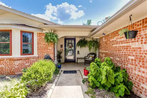 5116 NW 27th St, Oklahoma City, OK 73127