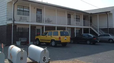 700 W Pitman Ave, Mcloud, OK 74851