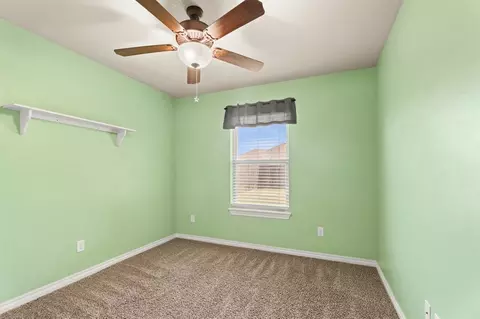 Bedroom - 4924 Champlain Pl, Edmond, OK 73025 photo 3 of 4