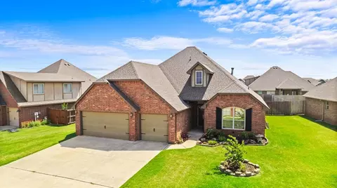 View/Area - 4924 Champlain Pl, Edmond, OK 73025 photo 1 of 4