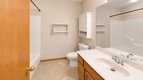 Bath - 105 Viking Loop, Ardmore, OK 73401 photo 8 of 8