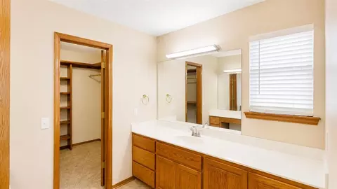 Bath - 105 Viking Loop, Ardmore, OK 73401 photo 2 of 8
