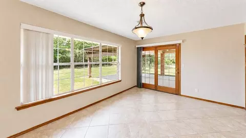 Living - 105 Viking Loop, Ardmore, OK 73401 photo 4 of 4