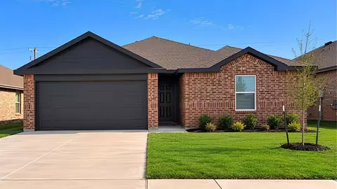 2820 Ember Dr, Yukon, OK 73099