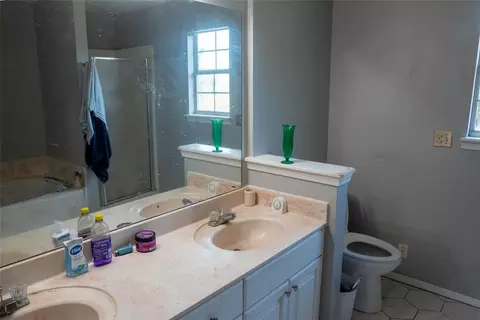 Bath - 8979 E 95th St, Tulsa, OK 74133 photo 3 of 4