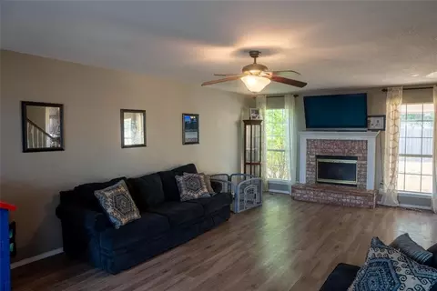 Living - 8979 E 95th St, Tulsa, OK 74133 photo 1 of 1