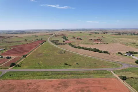17 E 1040 Hwy 73 Rd, Foss, OK 73647 photo 2