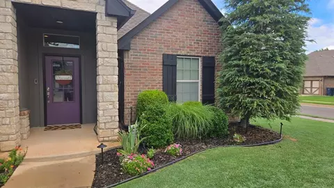 1501 NW 172nd St, Edmond, OK 73012