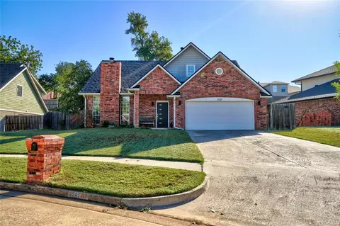 Exterior - 3201 Walnut Rd, Norman, OK 73072 photo 2 of 5
