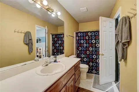 Bath - 3201 Walnut Rd, Norman, OK 73072 photo 6 of 8