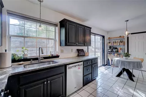 Kitchen - 3201 Walnut Rd, Norman, OK 73072 photo 7 of 8