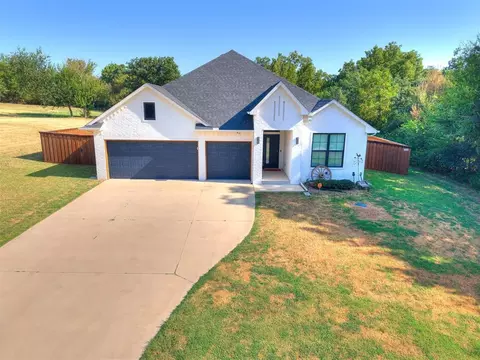 11127 E Sewell Ave, Choctaw, OK 73020