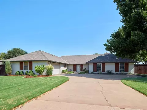 13124 Saint Andrews Dr, Oklahoma City, OK 73120