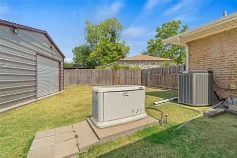 Exterior - 614 Circle Dr, Watonga, OK 73772 photo 12 of 12