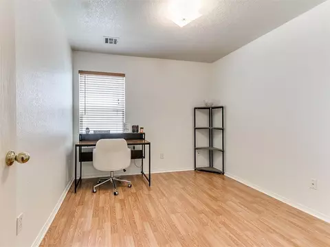 Bedroom - 14908 Marbleleaf Dr, Edmond, OK 73013 photo 5 of 5
