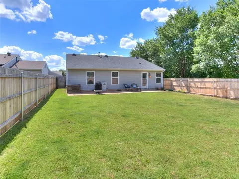Exterior - 14908 Marbleleaf Dr, Edmond, OK 73013 photo 5 of 9