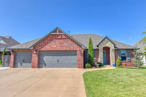 4217 Frontier Trl, Norman, OK 73072