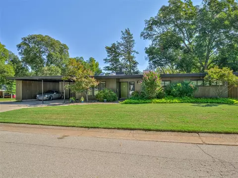 801 Carey Dr, Norman, OK 73069
