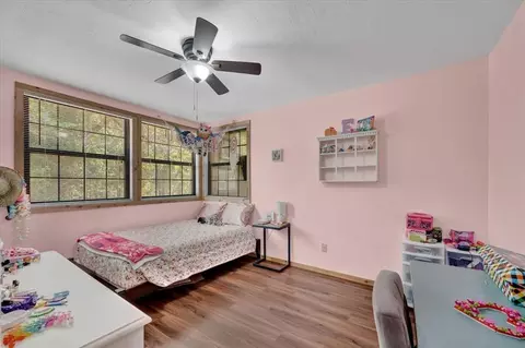 Bedroom - 13124 Lakeroad Dr, Mcloud, OK 74851 photo 5 of 6