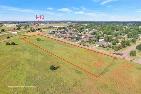 00 Willow St, Elk City, OK 73664