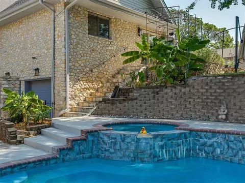 Exterior - 10 Rustic Hills St, Norman, OK 73072 photo 8 of 13