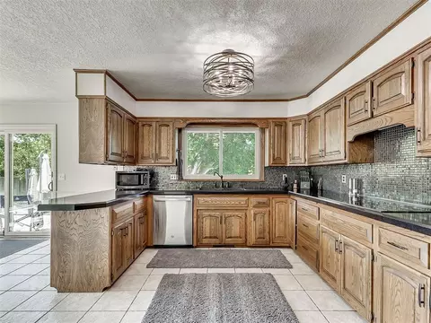Kitchen - 10 Rustic Hills St, Norman, OK 73072 photo 1 of 3