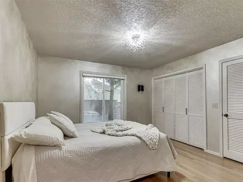 Bedroom - 10 Rustic Hills St, Norman, OK 73072 photo 3 of 4