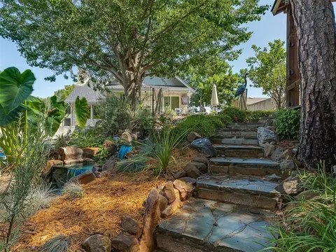 Exterior - 10 Rustic Hills St, Norman, OK 73072 photo 7 of 13