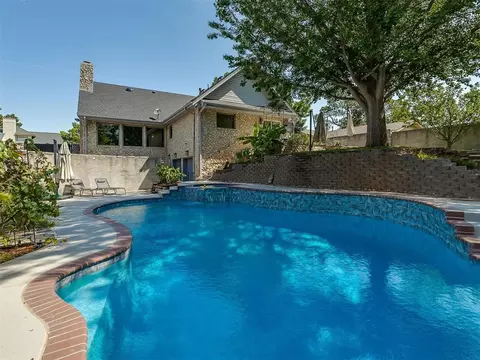 Exterior - 10 Rustic Hills St, Norman, OK 73072 photo 10 of 13
