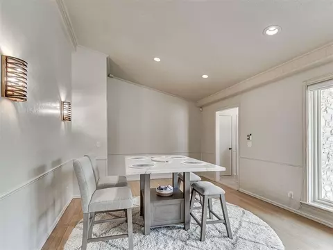 Dining - 10 Rustic Hills St, Norman, OK 73072 photo 2 of 2