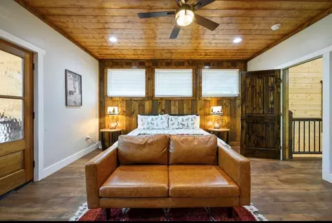 Bedroom - 145 Hackberry Flats Trl, Broken Bow, OK 74728 photo 5 of 6