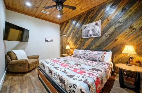 Bedroom - 145 Hackberry Flats Trl, Broken Bow, OK 74728 photo 1 of 6