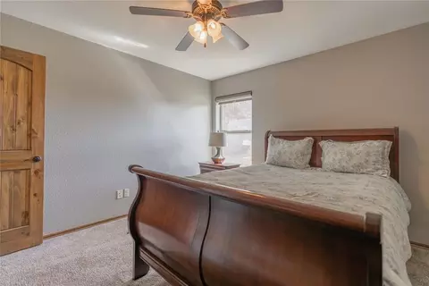 Bedroom - 600 Hannah Dr, Tuttle, OK 73089 photo 7 of 8