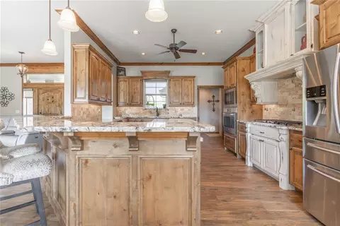 Kitchen - 600 Hannah Dr, Tuttle, OK 73089 photo 3 of 7