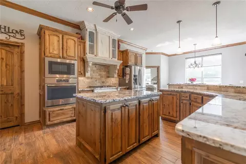 Kitchen - 600 Hannah Dr, Tuttle, OK 73089 photo 7 of 7