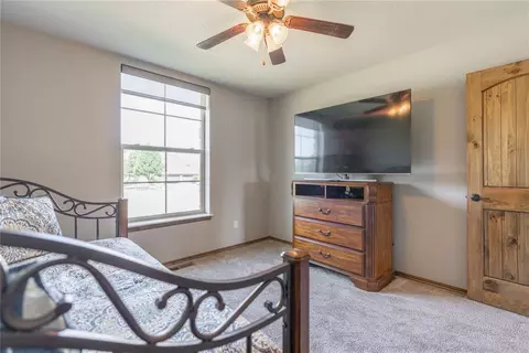 Bedroom - 600 Hannah Dr, Tuttle, OK 73089 photo 4 of 8