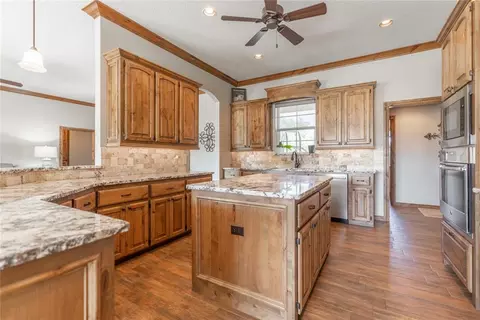 Kitchen - 600 Hannah Dr, Tuttle, OK 73089 photo 1 of 7