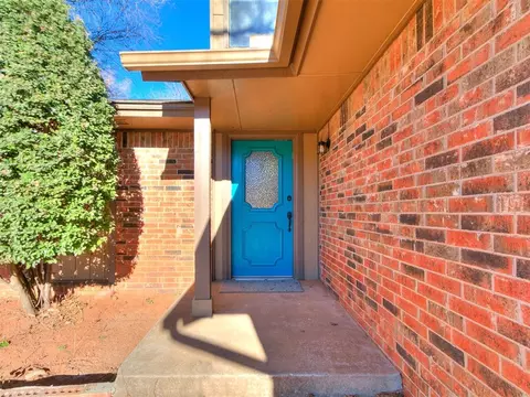 113 Woodbridge Cir, Edmond, OK 73012