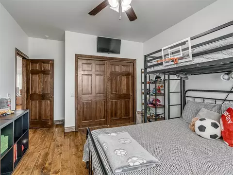 Bedroom - 11075 Cindy Ln, Guthrie, OK 73044 photo 4 of 7
