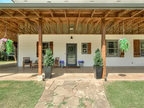 Exterior - 11075 Cindy Ln, Guthrie, OK 73044 photo 4 of 13
