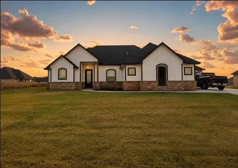 12711 Ridge Rd, Elgin, OK 73538
