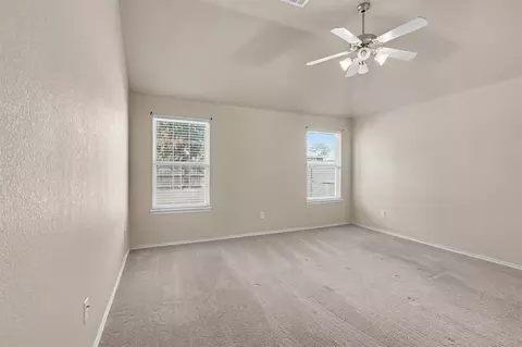 Bedroom - 413 Bent Tree Rd, Noble, OK 73068 photo 1 of 5