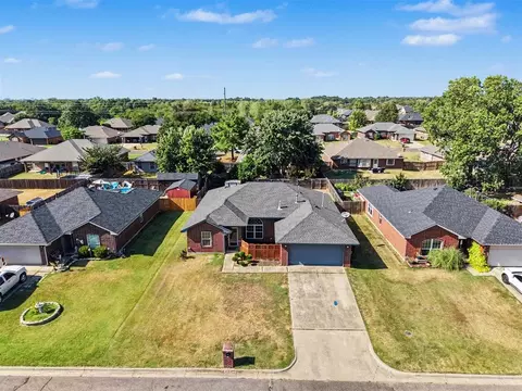 View/Area - 413 Bent Tree Rd, Noble, OK 73068 photo 1 of 4