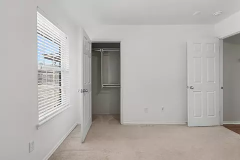 Bedroom - 413 Bent Tree Rd, Noble, OK 73068 photo 5 of 5