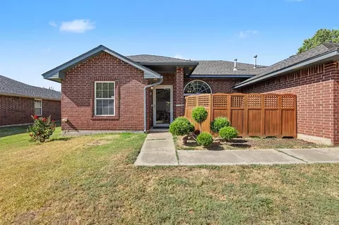 Exterior - 413 Bent Tree Rd, Noble, OK 73068 photo 3 of 5