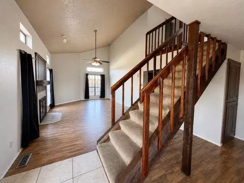 Living - 526 Clover Rd, Oklahoma City, OK 73160 photo 1 of 3