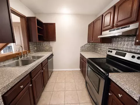Kitchen - 526 Clover Rd, Oklahoma City, OK 73160 photo 2 of 2