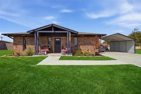 1206 N Market St, Cordell, OK 73632