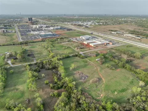 1 NE 102nd St, Oklahoma City, OK 73114