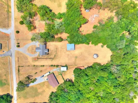 View/Area - 245 E Riddle Rd, Chickasha, OK 73018 photo 3 of 3